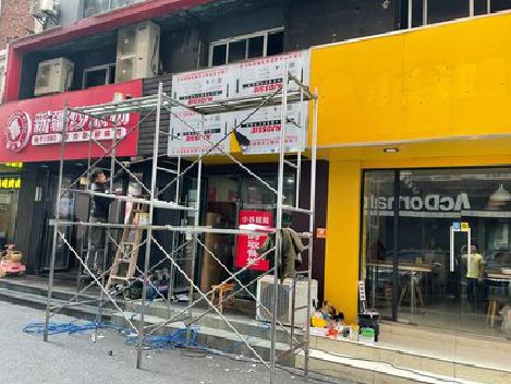 武汉制作广告招牌如何避免它发黄？